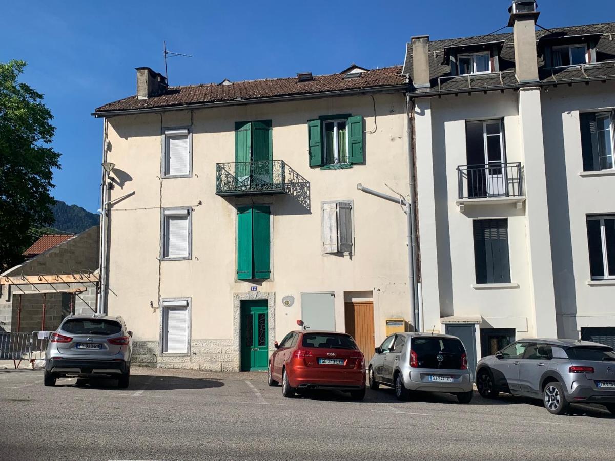 Joli Appartement Dans Une Maison Ancienne Ax-les-Thermes Luaran gambar