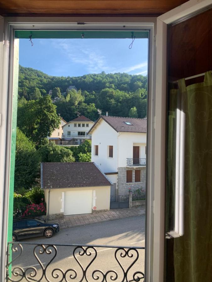 Joli Appartement Dans Une Maison Ancienne Ax-les-Thermes Luaran gambar